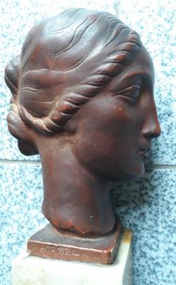 J. Štanzl: Hlava ženy.