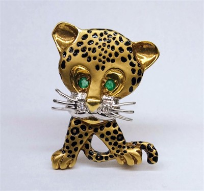 Zlatá leopardí brož se smaragdy a diamanty