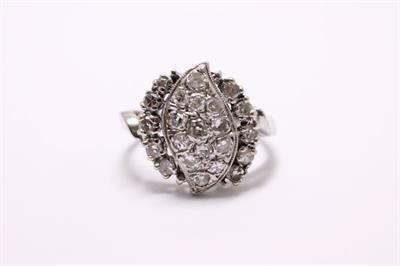 Zlatý prsten s diamanty