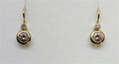 Zlaté náušnice se zirkony