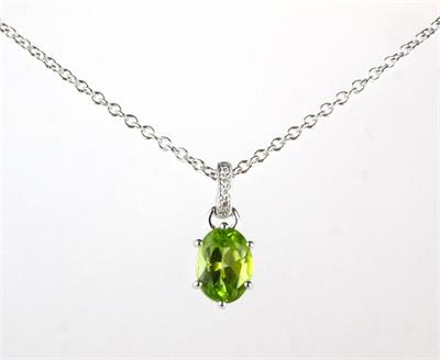 Zlatý náhrdelník s brilianty a peridotem