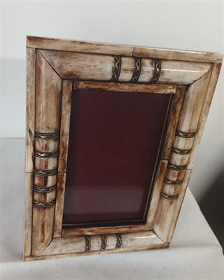 Rámeček na fotografii kost