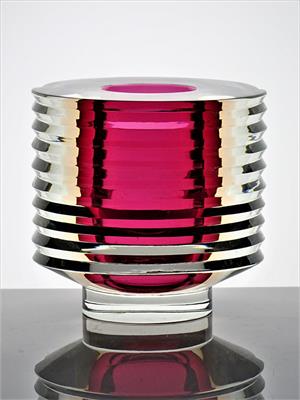 Váza broušená, 60, - 70. léta