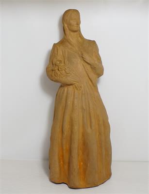 Žena s kyticí v náručí - keramická plastika prof. Jan KAVAN