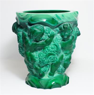 ART-DECO váza Putti s girlandami Jade sklo - kolekce INGRID
