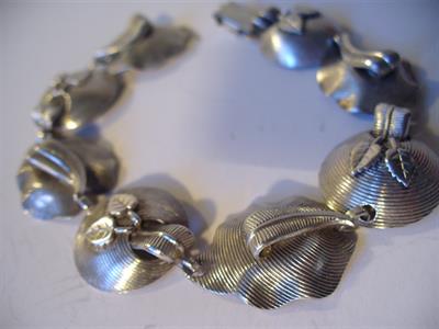 Stříbrný náramek