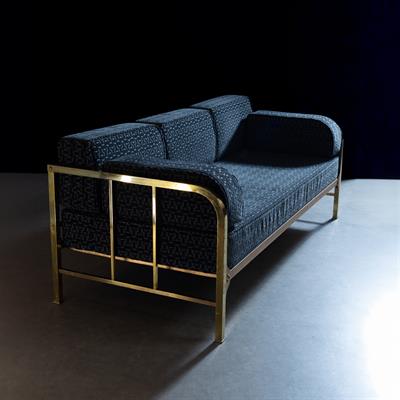 POHOVKA S TABURETEM MOSAT