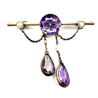 Stříbrná secesní brož s ametysty a říčními perlami