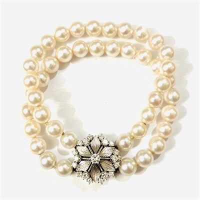 Perlový náramek se zlatým zapínáním s diamanty 0,86 ct