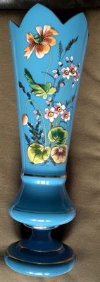 Váza malované modré sklo.