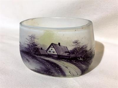 Miniaturní secesní vázička