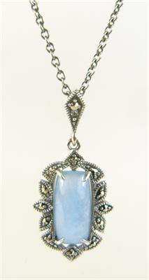 Stříbrný náhrdelník s jade a markazity