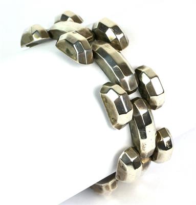 Stříbrný náramek art deco