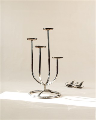 KVĚTINOVÝ ETAŽER-FUNKCIONALISMUS, BAUHAUS.