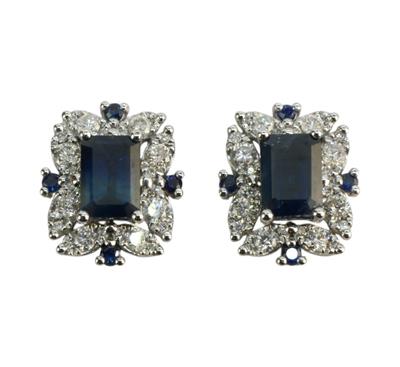 Zlaté náušnice s diamanty a safíry