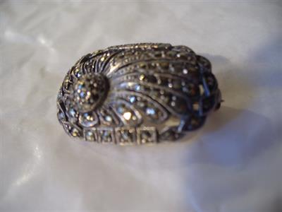 STŘÍBRNÁ  BROŽ  S  MARKAZITY