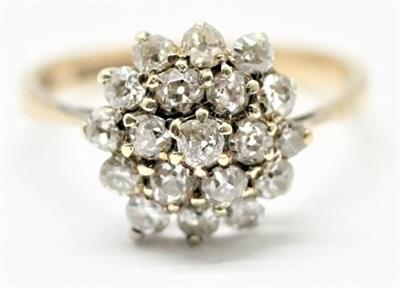 Zlatý prsten s diamanty