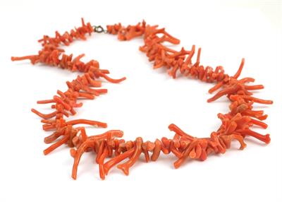 Korálový náhrdelník