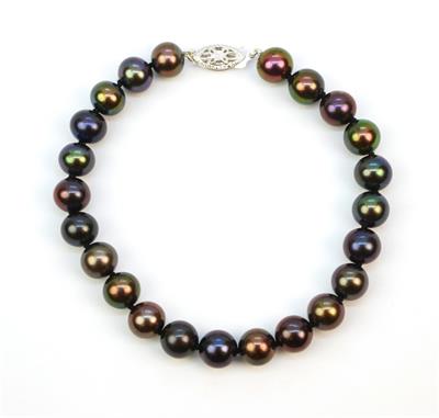 Zlatý perlový náramek