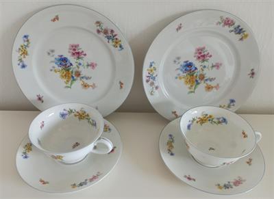 Pár šálků s podšálky a desertními talířky Rosenthal