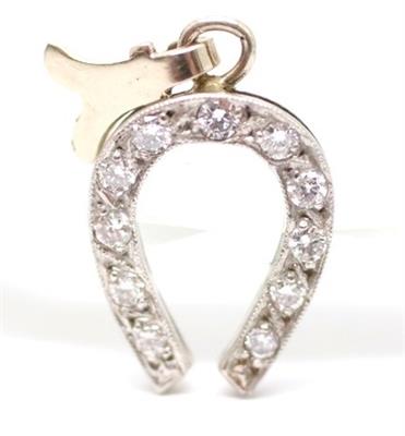 Zlatý přívěsek s diamanty