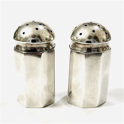 Stříbrné starožitné párové slánky