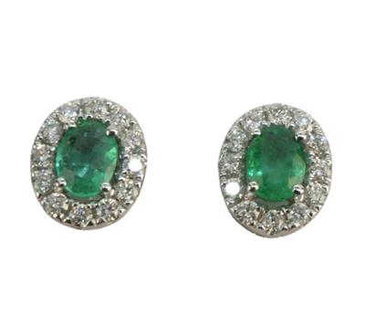 Zlaté náušnice s diamanty a smaragdy