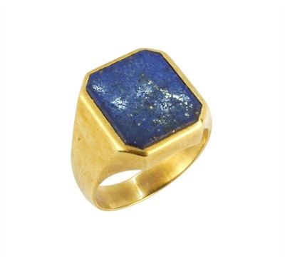 Zlatý prsten s lapis lazuli