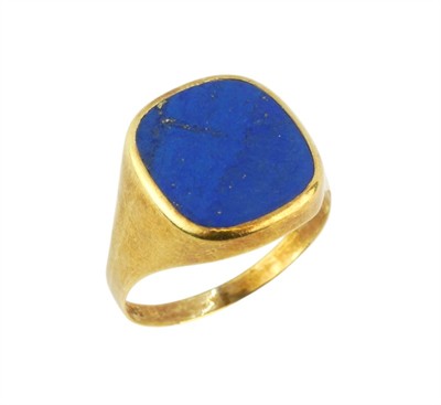 Zlatý prsten s lapis lazuli