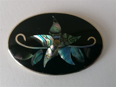 Brož vykládaná perletí -  Mexiko