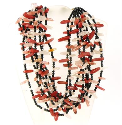 Náhrdelník z achátů a onyxů