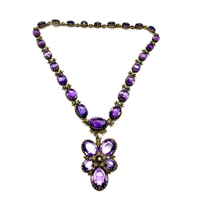 Grandiózní ametystový náhrdelník s říčními perlami