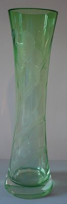 Váza se stonkem kosatce - Moser