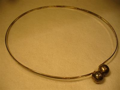 STŘÍBRNÝ  NÁHRDELNÍK  -  OBOJEK