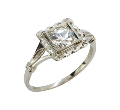 Zlatý prsten s briliantem