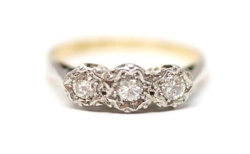 Zlatý prsten s diamanty