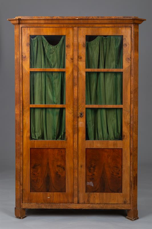 Knihovna biedermeier