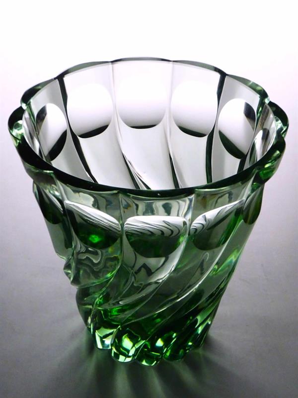 Váza broušená, 20. - 40. léta