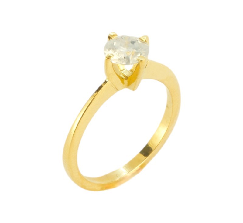 Zlatý prsten s diamantem