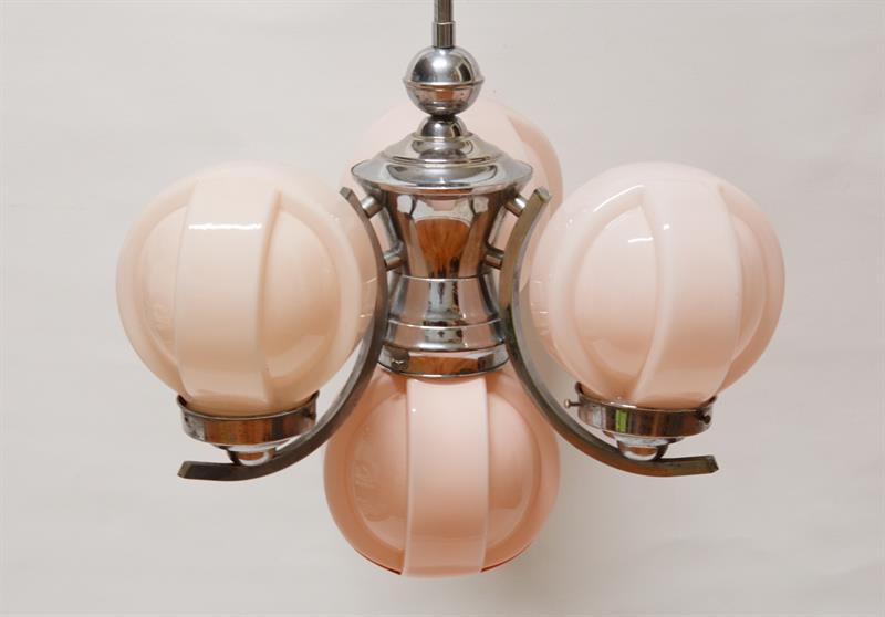 Stylový Art Deco čtyřplamenný lustr, růžové sklo - funkční