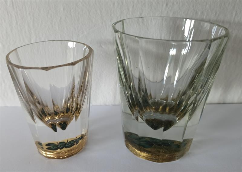 Dvě číšky s dvojstěnným dnem