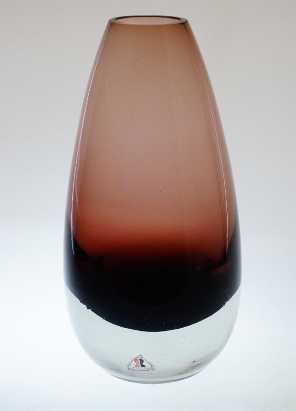 Signovaná ametystová váza Tamara ALADIN sklárna Riihimaki