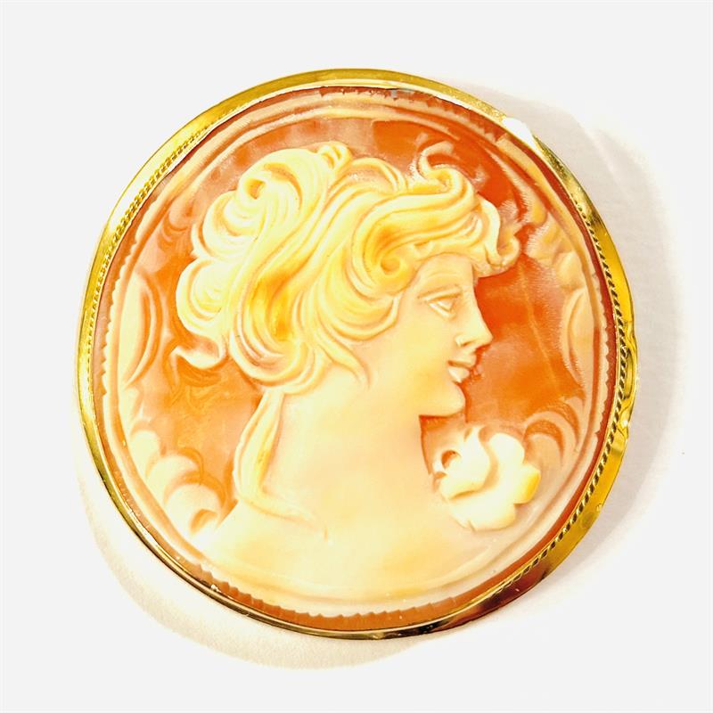 Zlatá brož/přívěšek s kamejí "poprsí dívky"