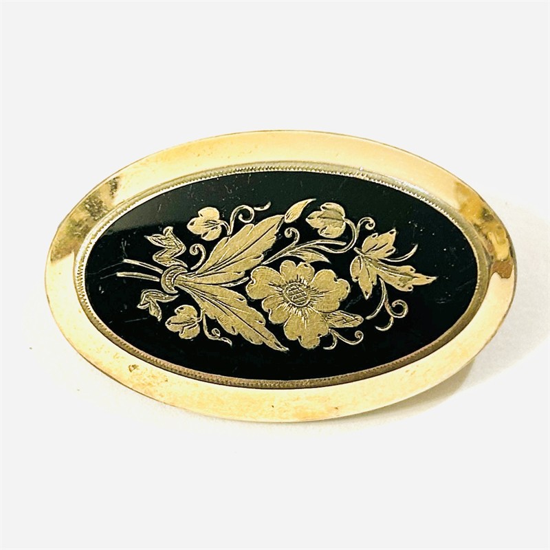 Zlacená biedermeierová brož se smaltem "květiny"