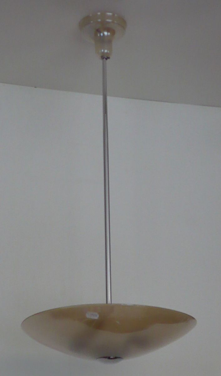 Lustr s perleťovým talířem