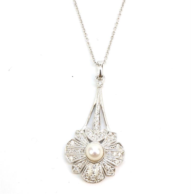 Zlatý náhrdelník s perlou a brilianty