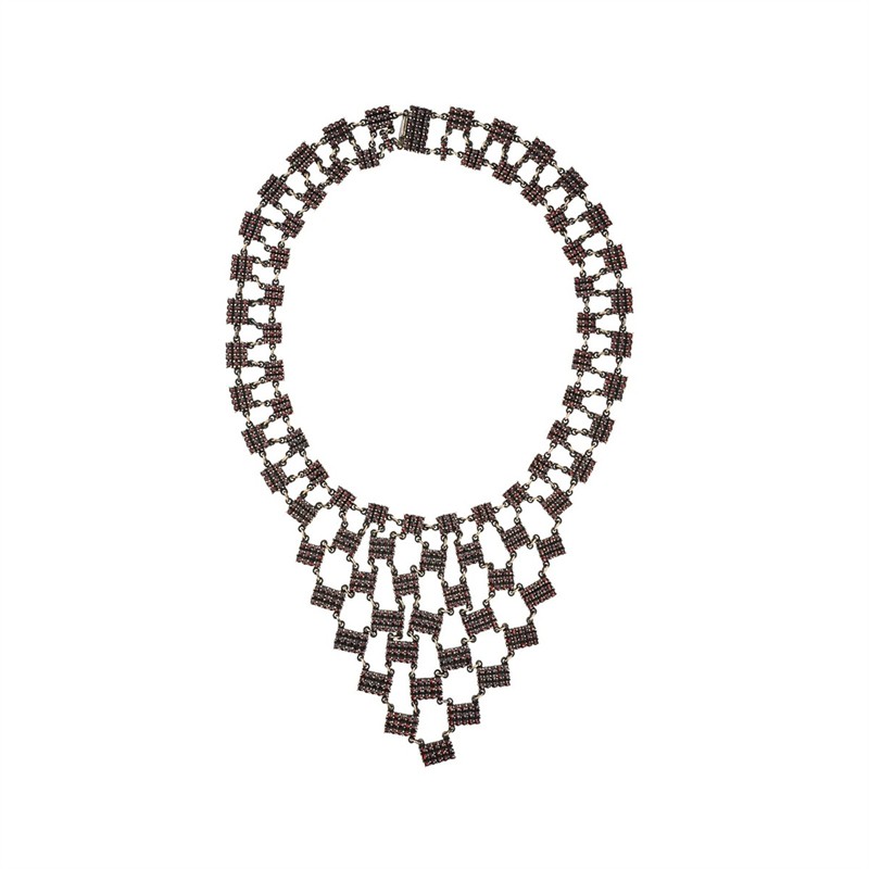 Masivní stříbrný článkový náhrdelník s českými granáty