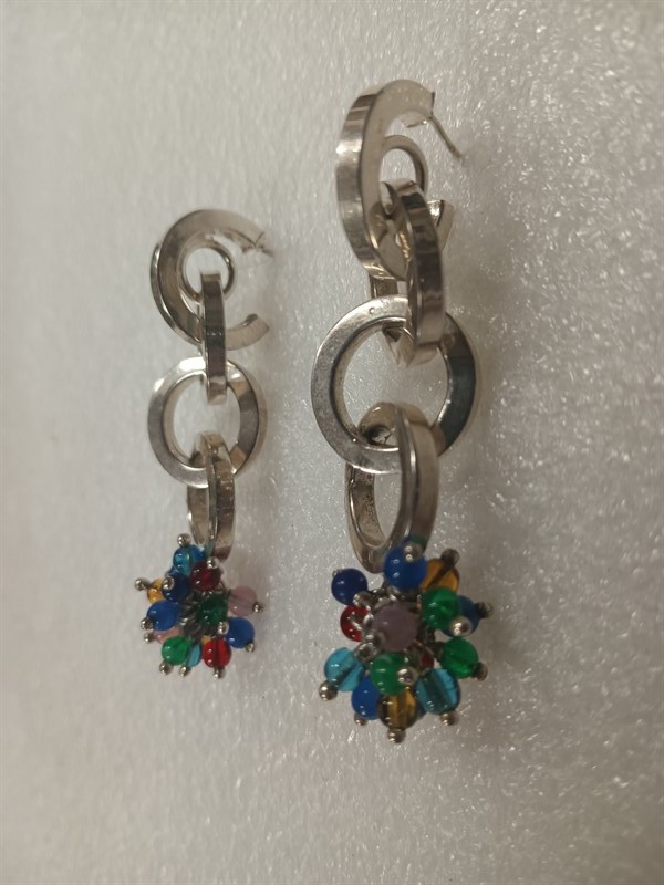 Dlouhé výrazné náušnice kruhy