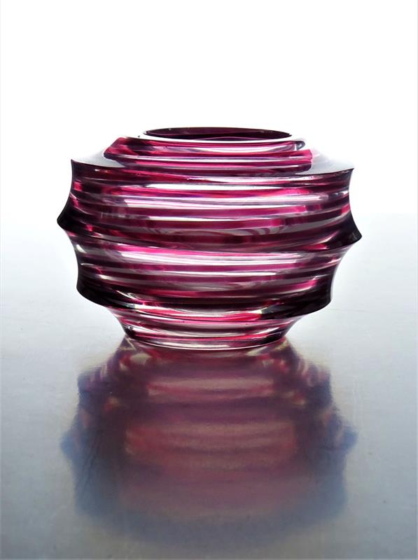 broušená váza se špinováním, 60. léta