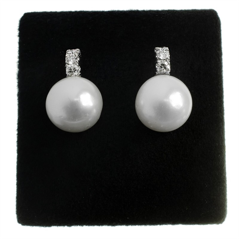 Zlaté náušnice s perlami a brilianty